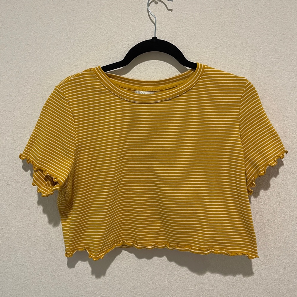 Yellow stripped crop top